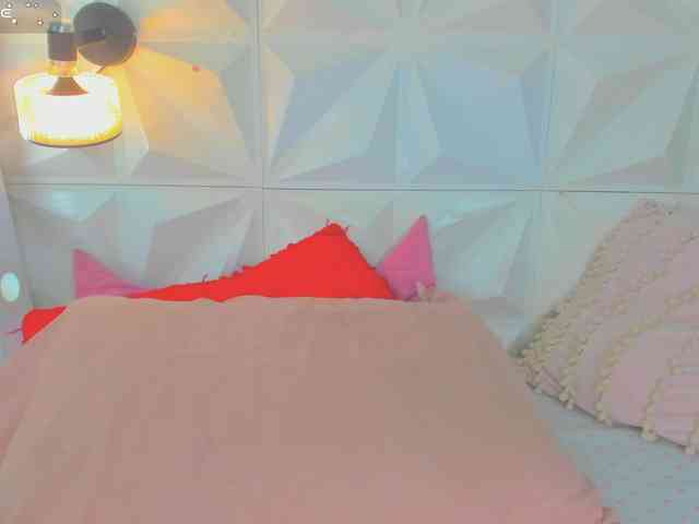 cutelatinaxxx webcam