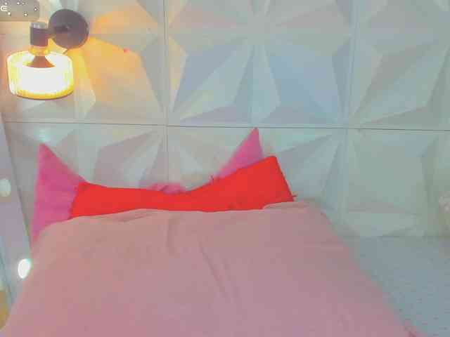 cutelatinaxxx webcam