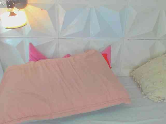 cutelatinaxxx webcam