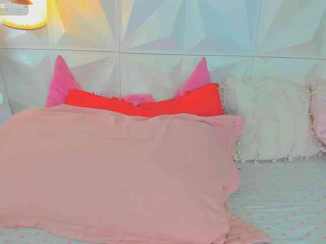 cutelatinaxxx webcam