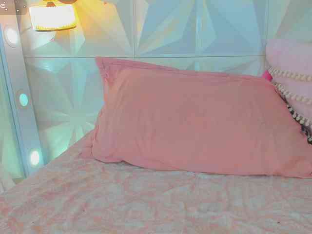 cutelatinaxxx webcam