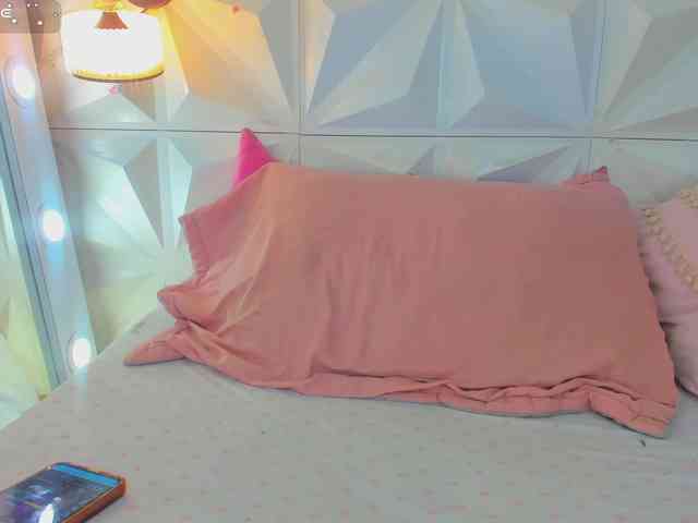 cutelatinaxxx webcam