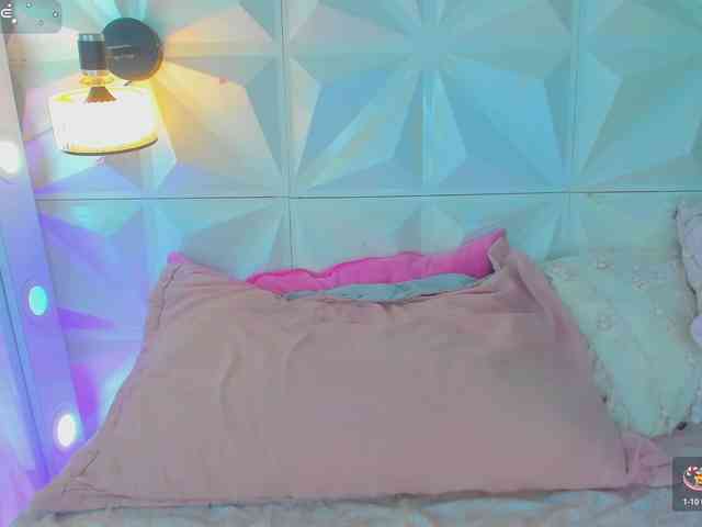 cutelatinaxxx webcam