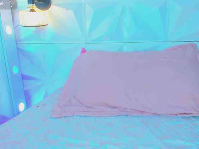 cutelatinaxxx webcam