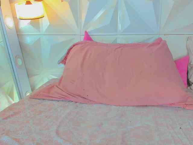 cutelatinaxxx webcam