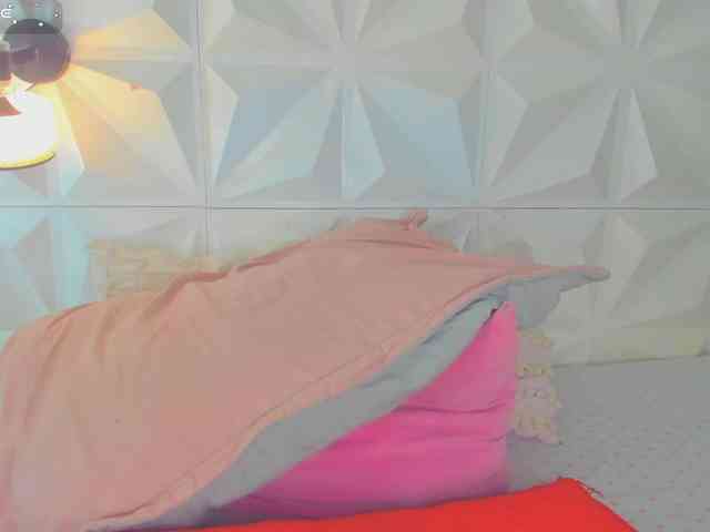 cutelatinaxxx webcam