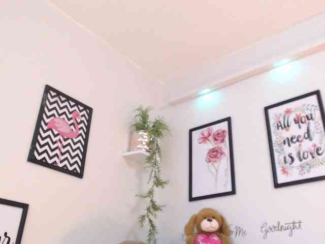 Joliet2 Live Webcam on BongaCams