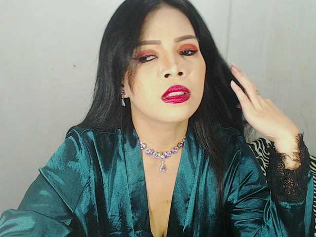 PinaySweetMommyxx webcam