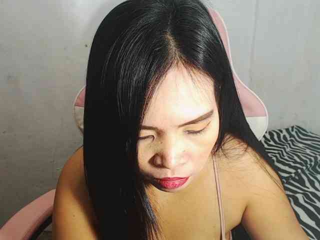 PinaySweetMommyxx webcam
