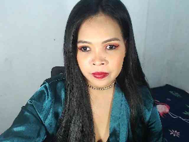 PinaySweetMommyxx webcam