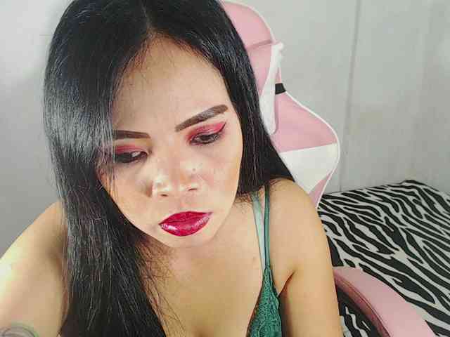 PinaySweetMommyxx webcam