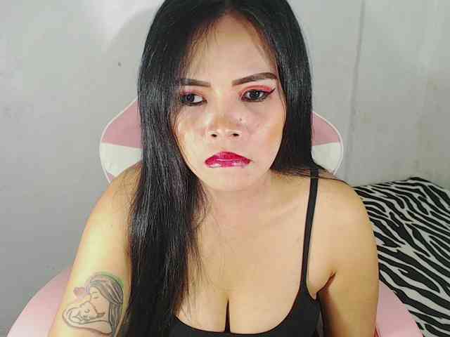 PinaySweetMommyxx webcam