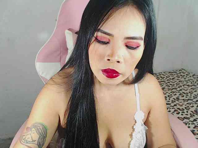 PinaySweetMommyxx webcam