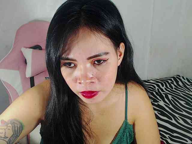 PinaySweetMommyxx webcam