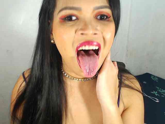 PinaySweetMommyxx webcam