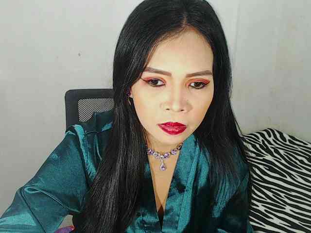 PinaySweetMommyxx webcam