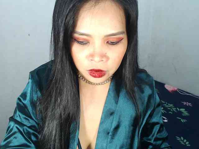 PinaySweetMommyxx webcam