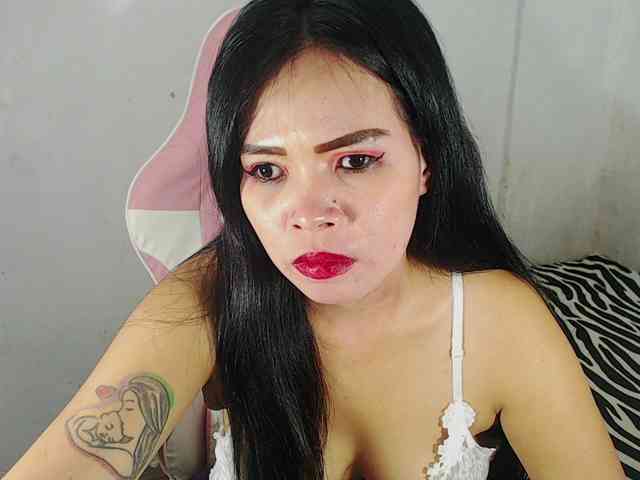 PinaySweetMommyxx webcam