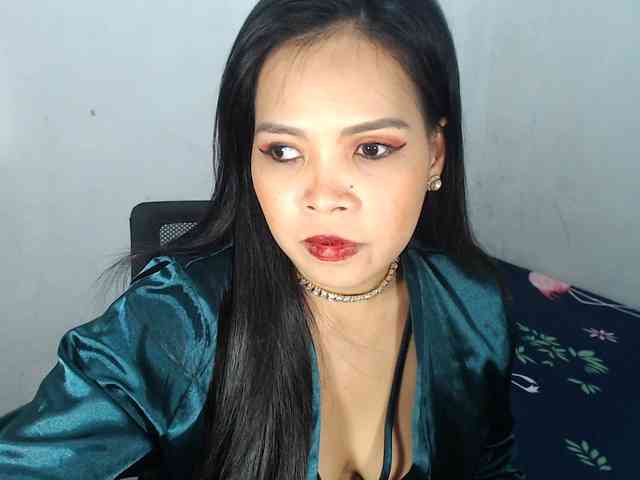 PinaySweetMommyxx webcam