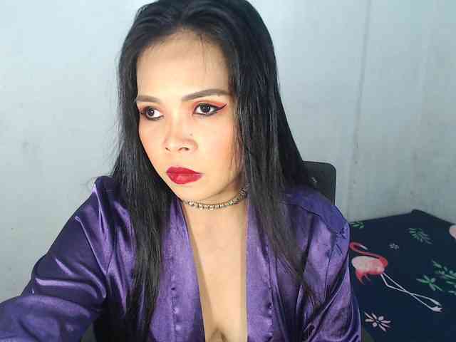 PinaySweetMommyxx webcam