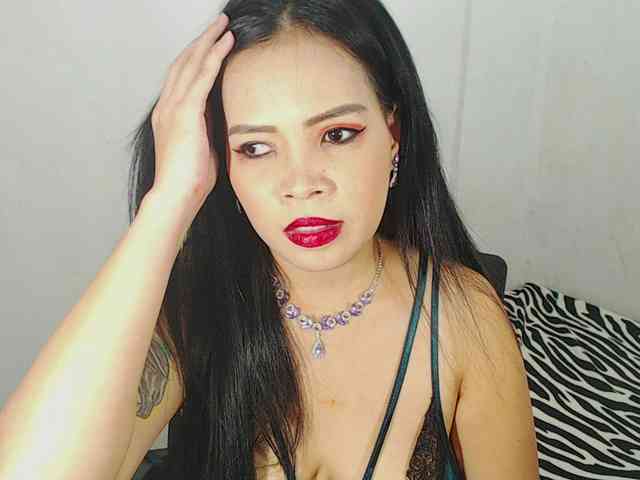 PinaySweetMommyxx webcam
