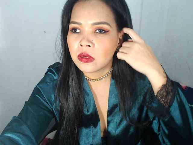 PinaySweetMommyxx webcam