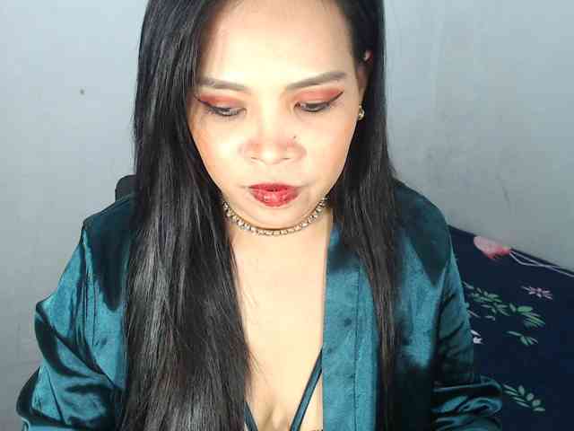 PinaySweetMommyxx webcam