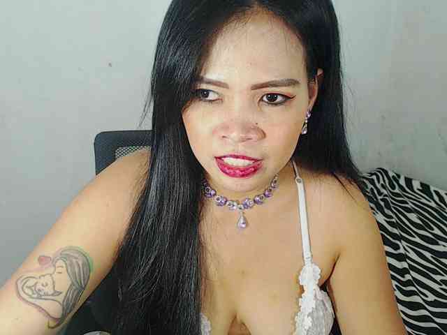PinaySweetMommyxx webcam