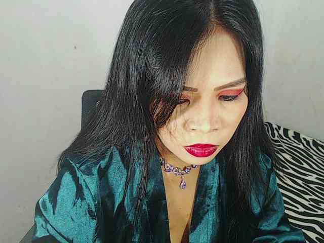 PinaySweetMommyxx webcam
