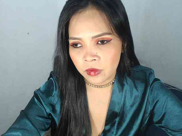 PinaySweetMommyxx webcam