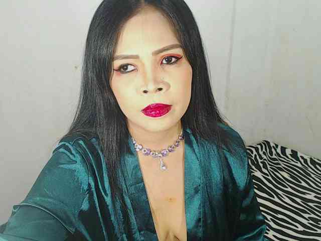 PinaySweetMommyxx webcam