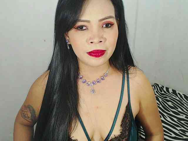 PinaySweetMommyxx webcam