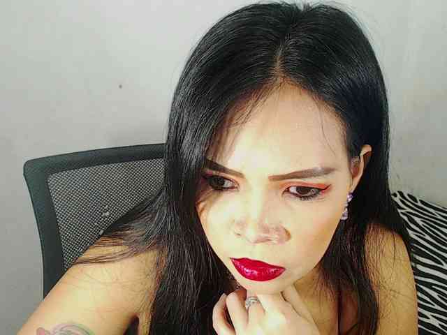 PinaySweetMommyxx webcam