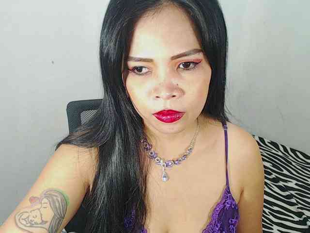 PinaySweetMommyxx webcam