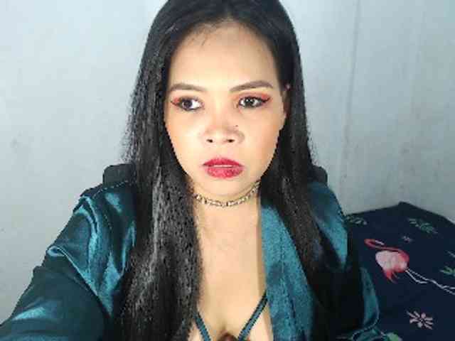 PinaySweetMommyxx webcam