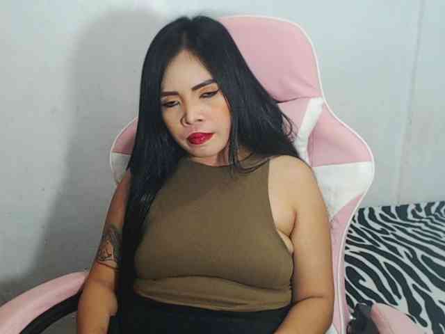 PinaySweetMommyxx webcam