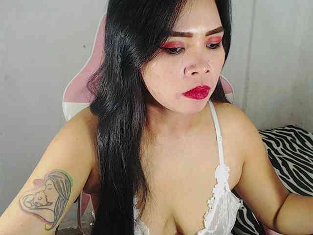 PinaySweetMommyxx webcam