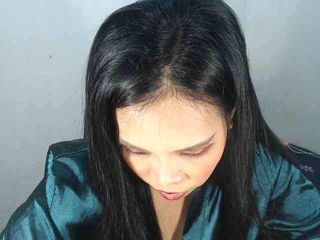 PinaySweetMommyxx webcam