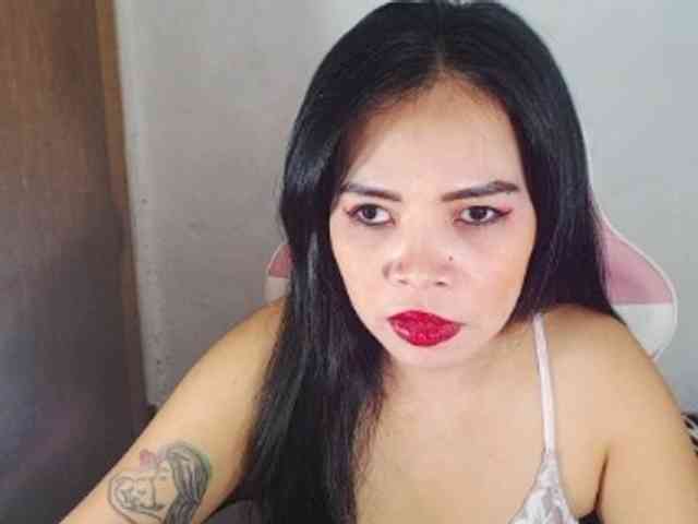 PinaySweetMommyxx webcam