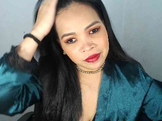 PinaySweetMommyxx webcam
