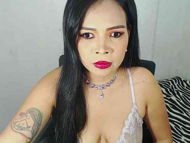 PinaySweetMommyxx webcam