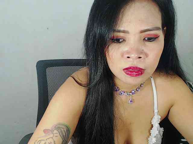 PinaySweetMommyxx webcam
