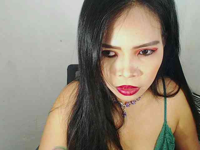 PinaySweetMommyxx webcam
