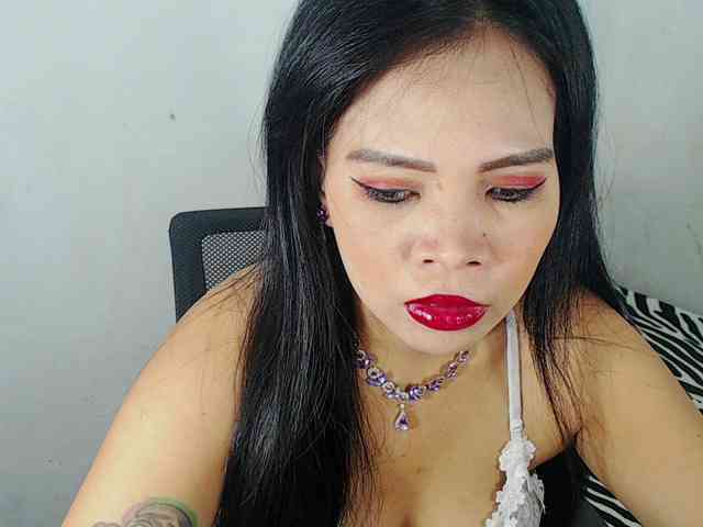 PinaySweetMommyxx webcam