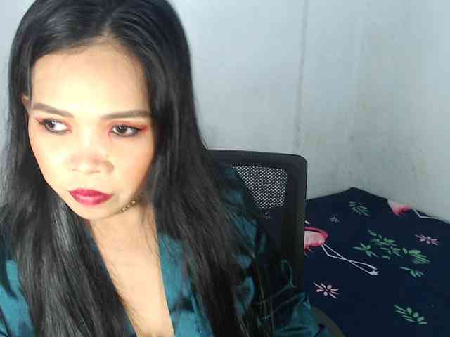 PinaySweetMommyxx webcam