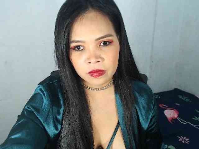 PinaySweetMommyxx webcam