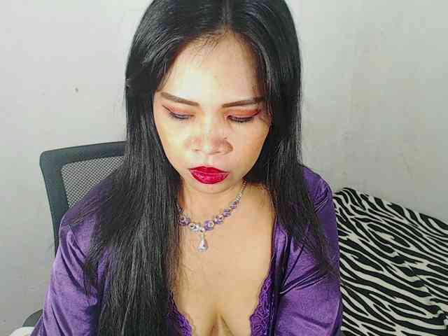 PinaySweetMommyxx webcam