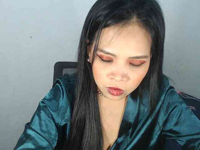 PinaySweetMommyxx webcam