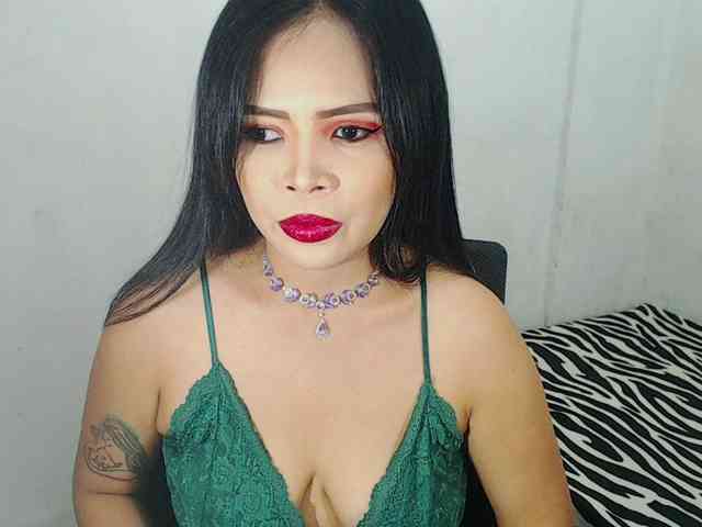 PinaySweetMommyxx webcam