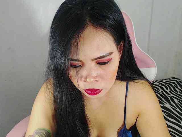 PinaySweetMommyxx webcam